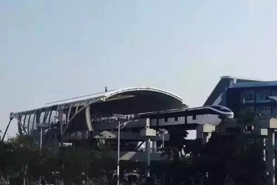 比亚迪进军轻轨电动车 已获近500亿订单