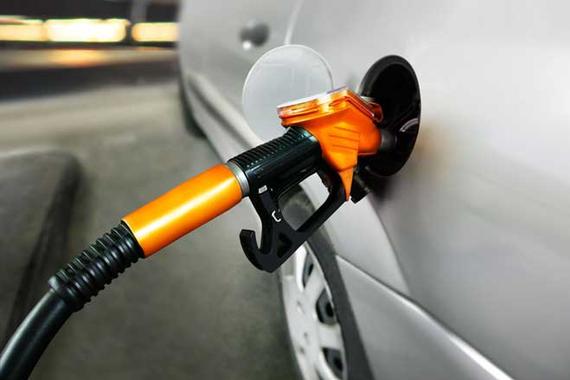 国内油价迎年内最大涨幅 加一箱油多花14元
