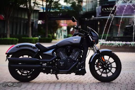 突击手 不屈不挠的硬朗范儿