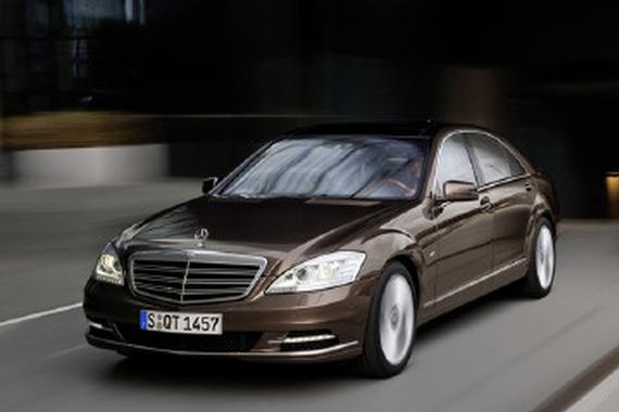 来看国内的大佬都喜欢哪些豪车