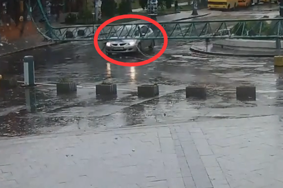 视频：飞来横祸谁的错？司机无辜躺枪