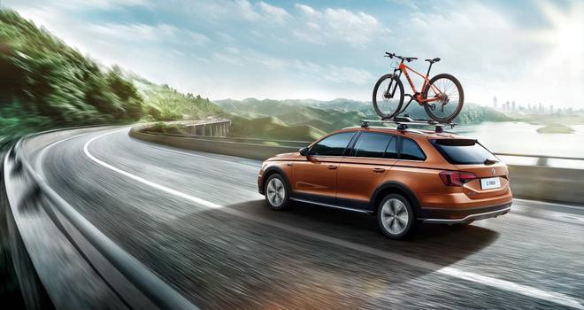 蔚领全系标配承载式全铝行李架,让郊外骑行不再是梦想