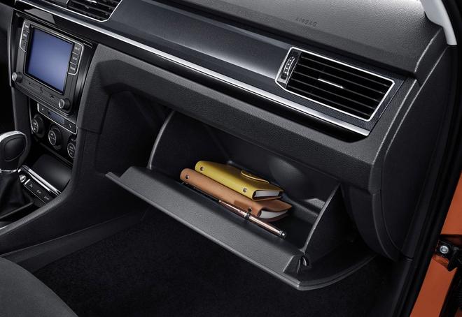 蔚领拥有多达18处灵活多元的储物空间