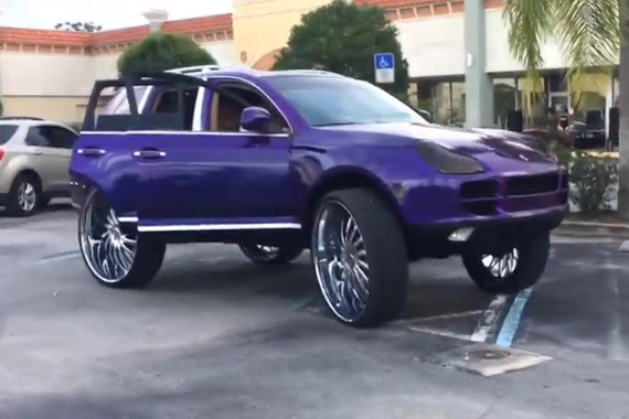 视频：嫌轮圈太小？车友改装30寸大轮圈