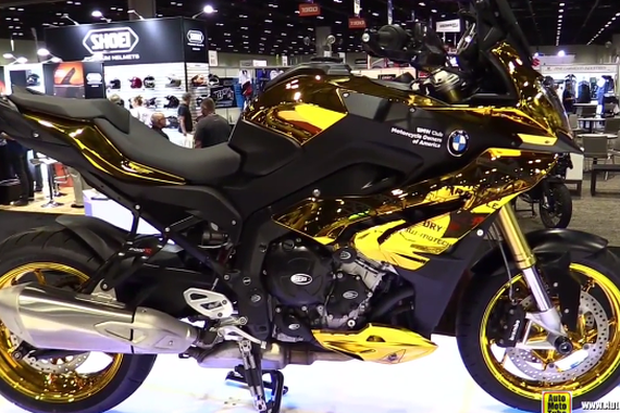 视频：我的乖乖！宝马定制S1000XR