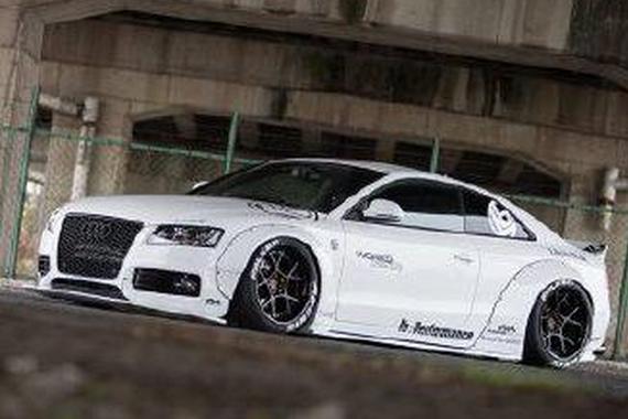 Liberty Walk改装奥迪A5/S5