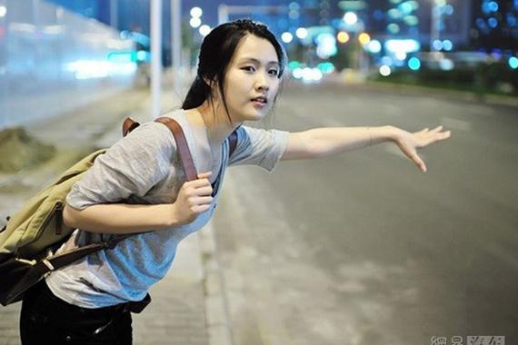 两闺蜜喝得不省人事 网上叫车遭司机性侵