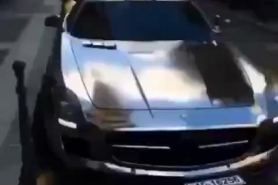 视频：当爱车被女朋友开走后！