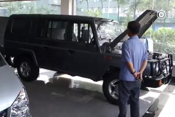 视频：有什么不同？朝鲜4S店都卖这些车