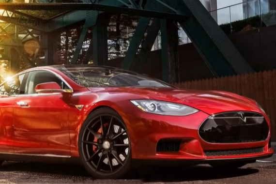 视频：特斯拉Model S Coupe静态展示