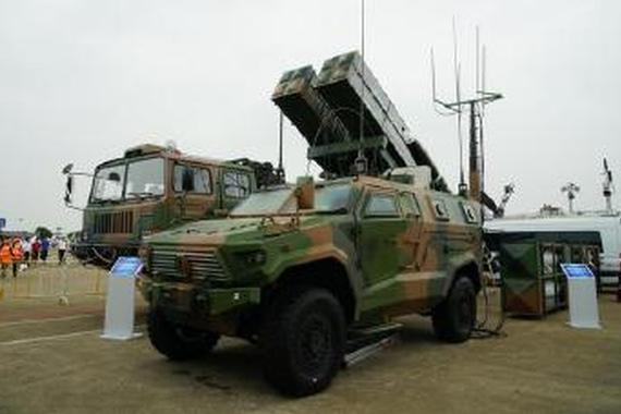 宋楠：评东风猛士甲型战术指挥通信车