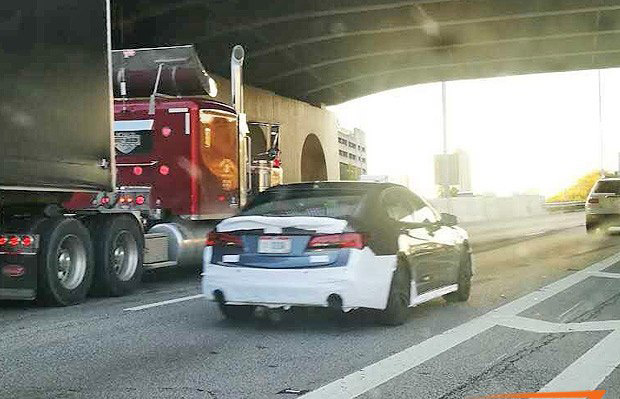 全新家族化设计 新款讴歌TLX谍照曝光