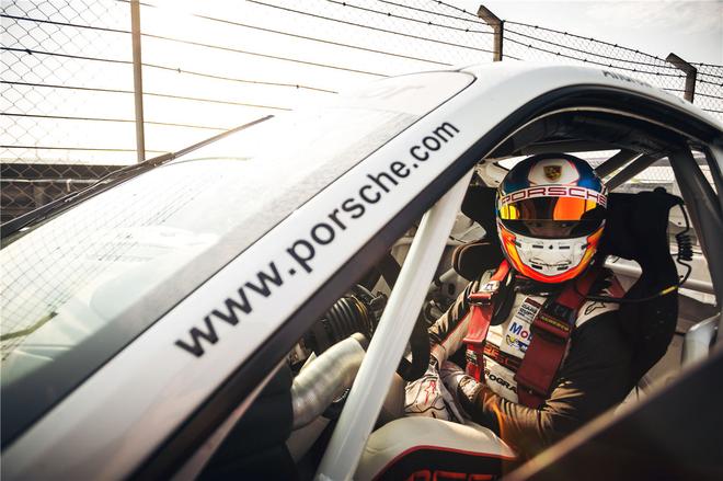 PCCA收官战完赛 PICC追星车队门尼克加冕