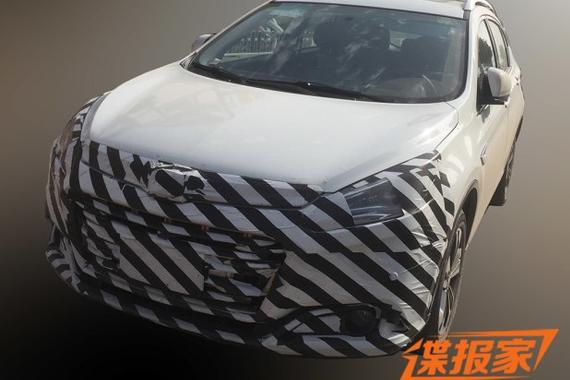 纳智捷新款优6 SUV谍照 内饰设计有变化