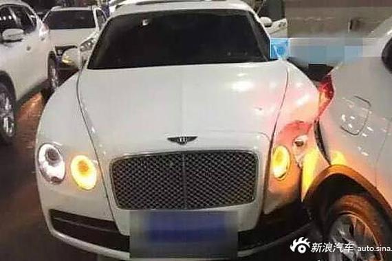 这辆哈弗闯大祸 顶着宾利撞宝马
