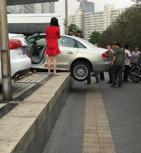 这么大还玩这种东西 让哥哥来教你好不?