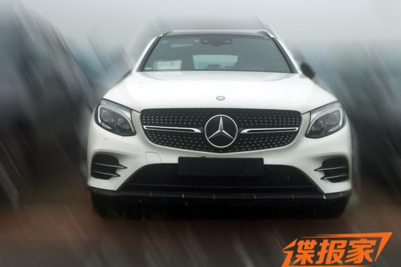 搭载3.0T V6双涡轮+9AT AMG GLC43谍照 