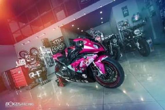 女友爆改了宝马S1000RR