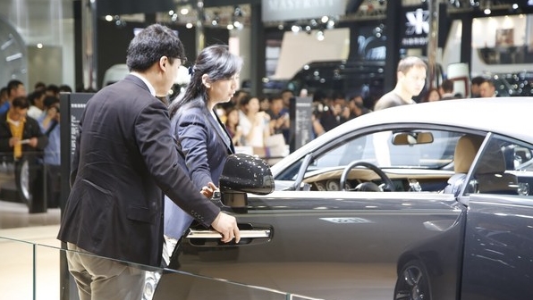 没人买只是摆设?土豪来车展只为它们