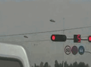 每日趣图|妹子你继续脱啊!我不介意的你跑啥