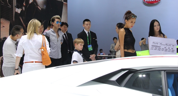 没人买只是摆设?土豪来车展只为它们