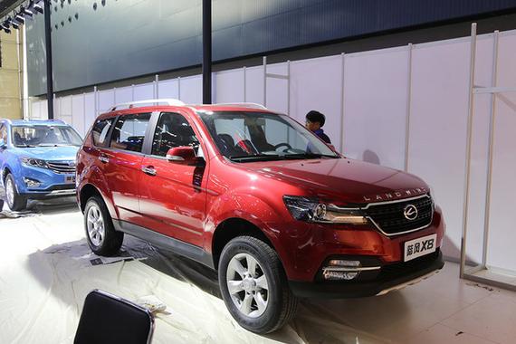 2016广州车展探馆 新款陆风X8实车曝光