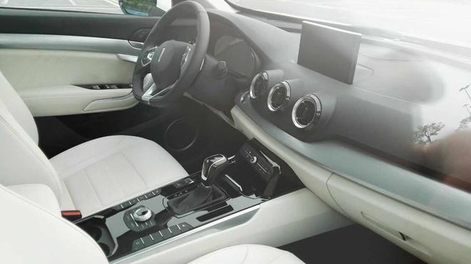 2016广州车展探馆:长城全新SUV WEY实车