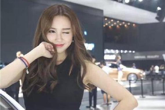 车模的画风都变了，你们还爱看吗？