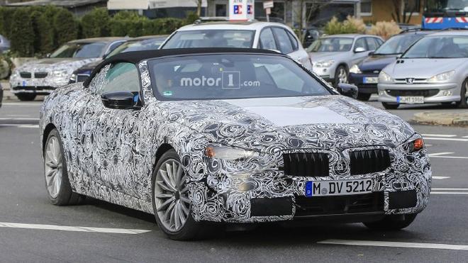 曝宝马新8系软/硬顶谍照 最快2019年亮相