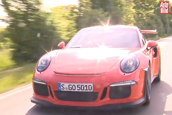 视频：强烈运动气息 保时捷911 GT3 RS