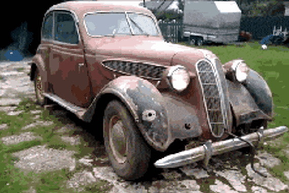 1948年的宝马烂成这样还能启动