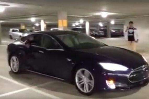 美国黑客 “心灵感应”控制特斯拉Model S