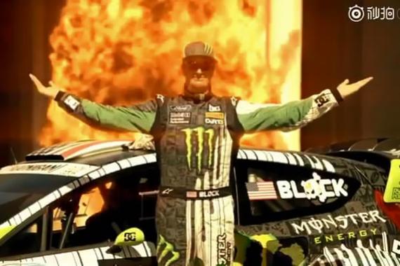 视频：漂移新境界！高手都是这么玩