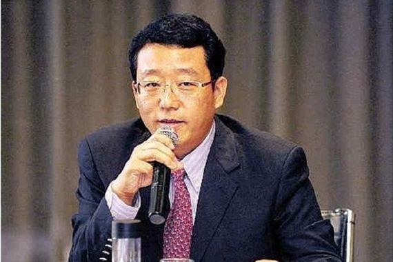 “曾冯”高位接棒：广汽三大难题待解