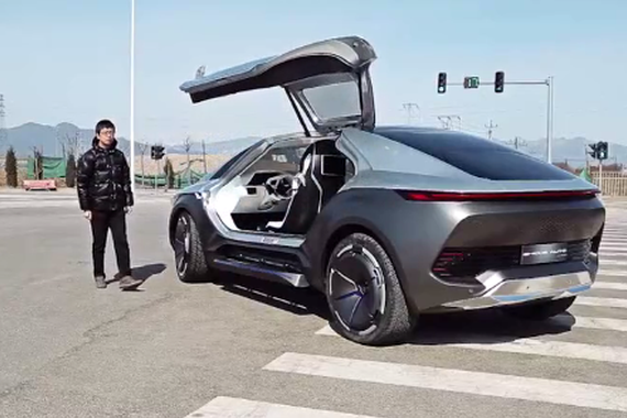 视频:中国人自己的“特斯拉“ 真是太酷了