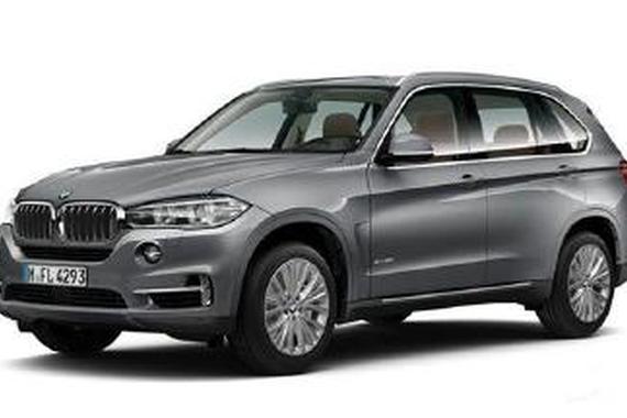 全新宝马X5曝光 7系平台更省油更上档次