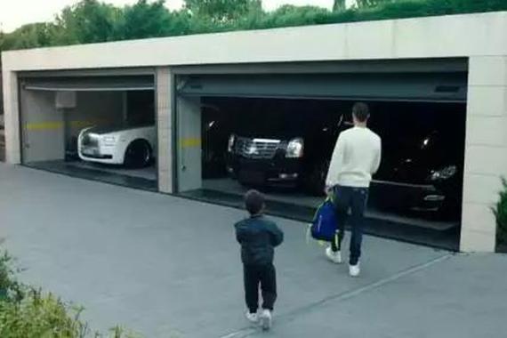 视频：看清了吗？C罗的车库都有哪些车