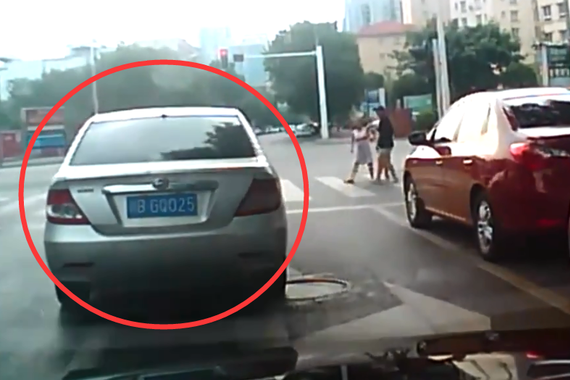 视频：失主发现被偷的车！现实版追车大战