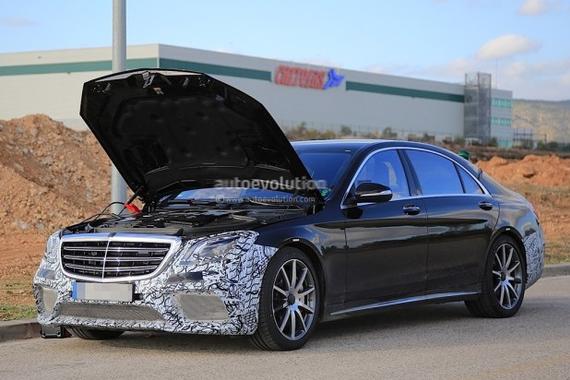 多媒体更易操作 新款AMG S 63内饰谍照