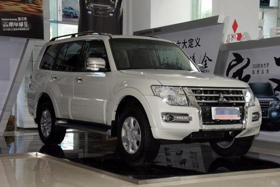 外观帅气，配置出众，这五款越野车总有一款适合你