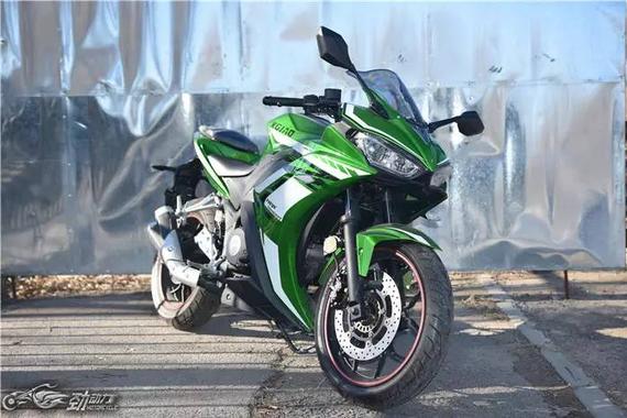 试车：颜值爆表的平民跑车 新感觉RZ35