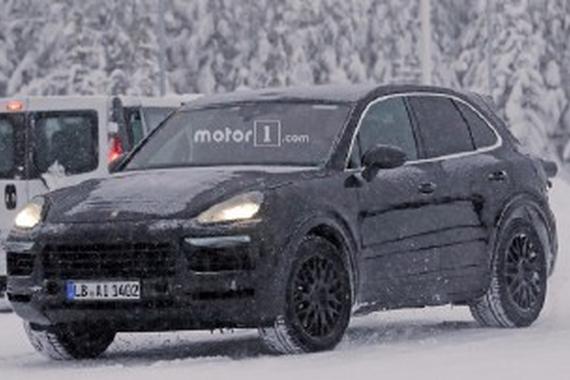 全新卡宴谍照曝光 大规模采用触控按键 减重100公斤