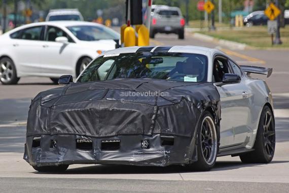 更强的自吸V8 福特Mustang高性能版信息