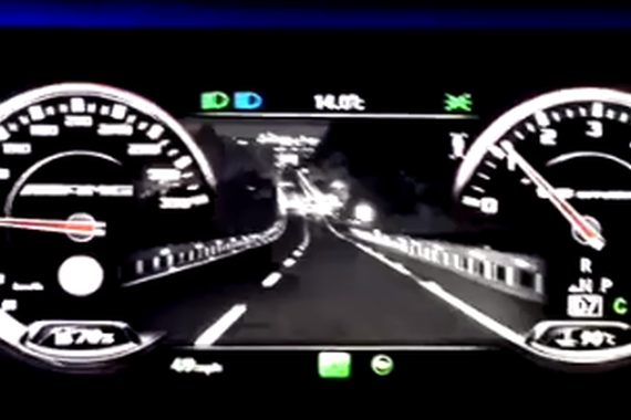 视频：奔驰S600夜视辅助 真的太清晰了