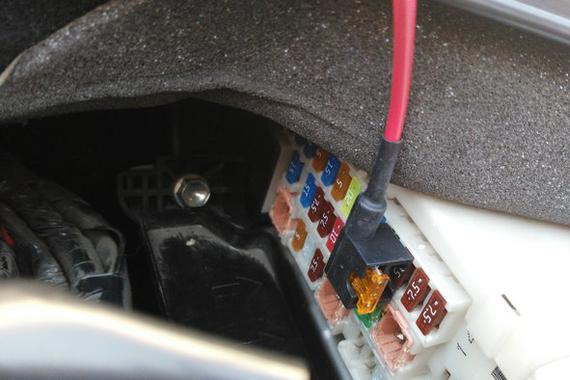 保险盒取电 行车记录仪供电受控ACC