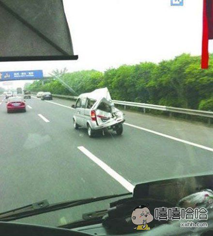 每日趣图|捡尸体?男子停车场强奸醉酒女