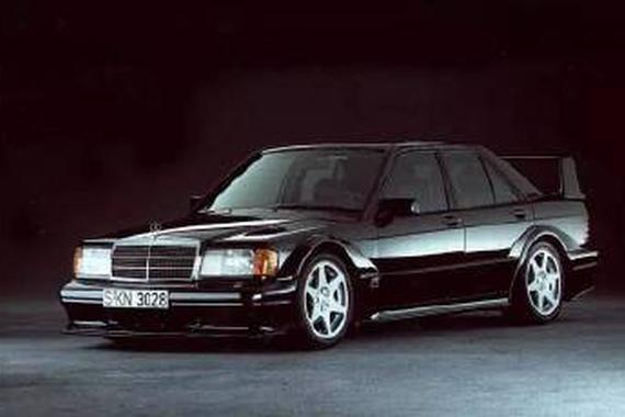 奔驰最伟大的四门轿车的诞生