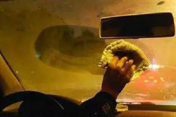 玻璃起雾必杀技，这冬天都在用这招！