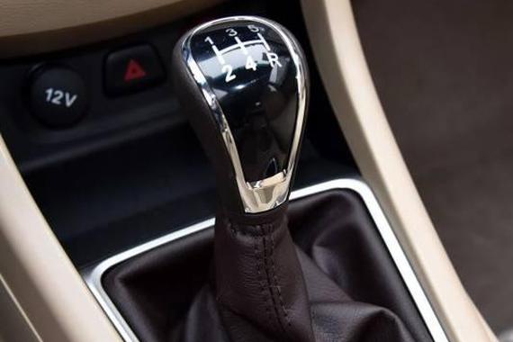 手动挡不灭绝的原因