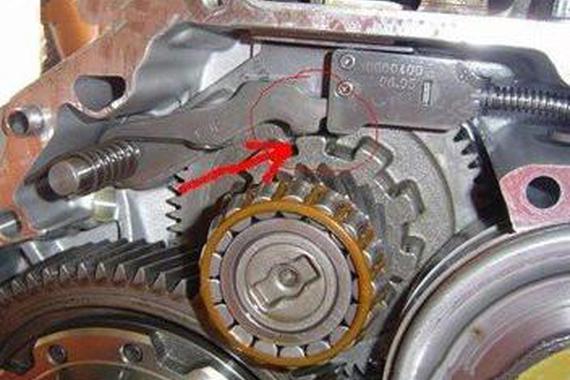 自动挡车经常有5种操作 变速箱将提前报废